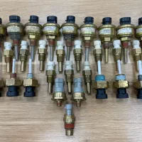 لوازم یدکی لودر بیل گریدر بلدوزر غلطک|قطعات یدکی و لوازم جانبی|زاهدان, |دیوار