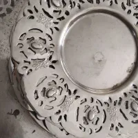 گل سرخی وقدیمی|ظروف سرو و پذیرایی|شیراز, بعثت|دیوار