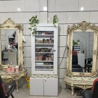 کلیه وسایل سالن به علت جابه جایی به فروش میرسد