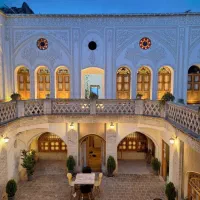 منزل احیانی  بسیار زیبا و خاطره انگیز  تاریخی