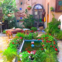 ویلایی۱۸۰متر/۱۴۰متر بنا/دوکله/خیابان۳۰متری/امامیه