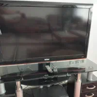 میز و تلویزیون