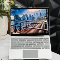 لپ‌تاپ سرفیس کارکرده سبک و شیکSurface Laptop Go 1