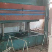 دستگاه پرس درب اتاق. فروش فوری|ماشین‌آلات صنعتی|مه ولات, |دیوار