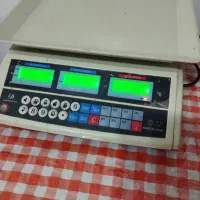 ترازوی دیجیتال ۳۰ کیلویی