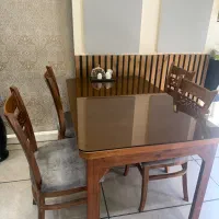 میز نهارخوری چهار نفره با چهار تا صندلی