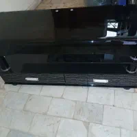 میز تلوزیون شیشه ایی|میز تلویزیون|پرند, فاز ۱|دیوار