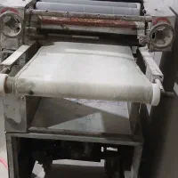 خمیر پهن کن (وردنه برقی)