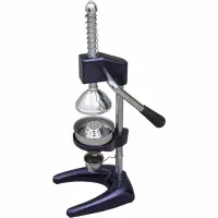 آبمیوه گیری دستی بسیار نو و تمیز