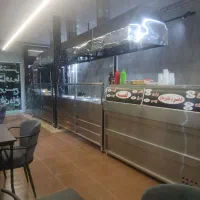 ظرف شور و سالن کار منظم و تمیزکار غذا خوری