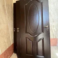 تعداد ۷ عدد درب منزل