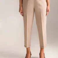 خیاط ماهر شلوار زنانه دوز بیرون بر و در کارگاه