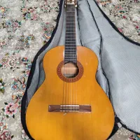 گیتار یاماها c40