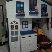 تخت  کلبه سرسره دار