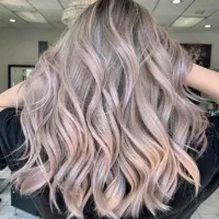 پذیرش مدل رایگان با بهترین متریال برای رنگ مو