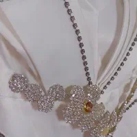 لباس عقد