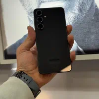 Samsunge S24 fe(256/8)