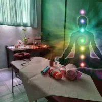 ماساژ درمانی حرفه ای