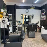 ارایشگر نیمه ماهر و اجاره صندلی|استخدام درمانی، زیبایی، بهداشتی|تهران, فلاح|دیوار