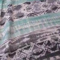 شال و روسری ورق بزنید|کفش و لباس بچه|مشهد, طلاب|دیوار