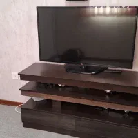 تلویزیون ومیز