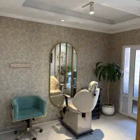 اجاره ی لاین آرایشی|خدمات آرایشگری و زیبایی|رشت, دیلمان|دیوار