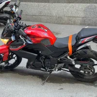 کاوازاکی z250