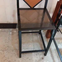 تخت دو نفره با میز آرایش و میز کوچک کنار تخت|تخت و سرویس خواب|دزفول, |دیوار