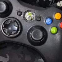 xbox 360 slim  با دو دسته|کنسول، بازی ویدئویی و آنلاین|کرج, گوهردشت|دیوار