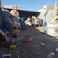کارگر خانم انبار ضایعات
