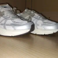 کتونی نایکی Nike V2K Run|کیف، کفش، کمربند|تهران, پونک|دیوار