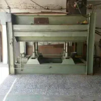 استخدام نیروی کار