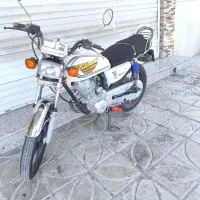 موتور سیکلت همتاز ۲۰۰