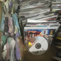 تعدا بسیاری CDو DVD