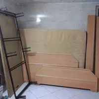 تخت خواب دو نفره. همراه با تشک. جنس چوب راش