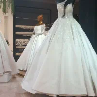 فروشنده مزون