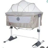 تخت کنار مادر برند زویی