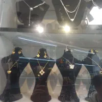 مانکن بدلیجات|زیورآلات و اکسسوری|هشتگرد, هشتگرد قدیم|دیوار