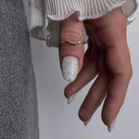 آموزش ناخن فقط ۲/۵۰۰
