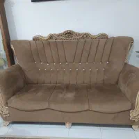 مبل هفت نفره به همراه میز پذیرایی