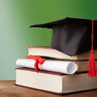 ارائه مدرک تحصیلی از دیپلم ب بالا