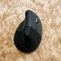 فروش موس Logitech Vertical LIFT|قطعات و لوازم جانبی رایانه|تهران, اختیاریه|دیوار