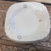 بشقاب غذاخوری