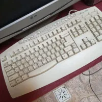 کیبورد و اسپیکر و موس و پد