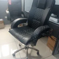 استخدام کارمند خانم
