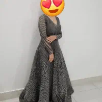 تعدادی لباس مجلسی و کت.شلوار و شومیز فروشی