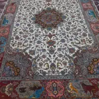 فرش ابریشم ۶متری ویک عدد فرش ۱ونیم دریک