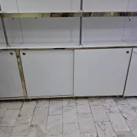 قفسه و ویترین مغازه