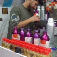 توزیع عطر و ادکلن دانهیل قهوه ای روغنی