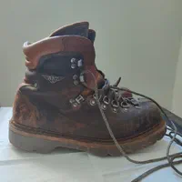 بوت کوهنوردی چرم اصل برند ART وارداتی|کوهنوردی و کمپینگ|کرمانشاه, |دیوار